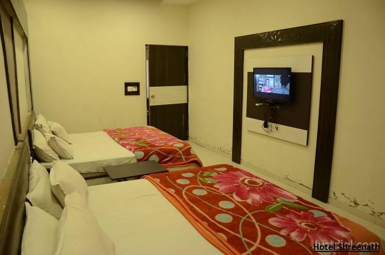 Hotel Shreenath อาเมดาบัด ภายนอก รูปภาพ